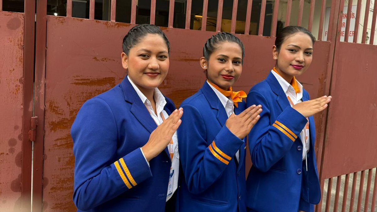 Mock aircraft cabin training